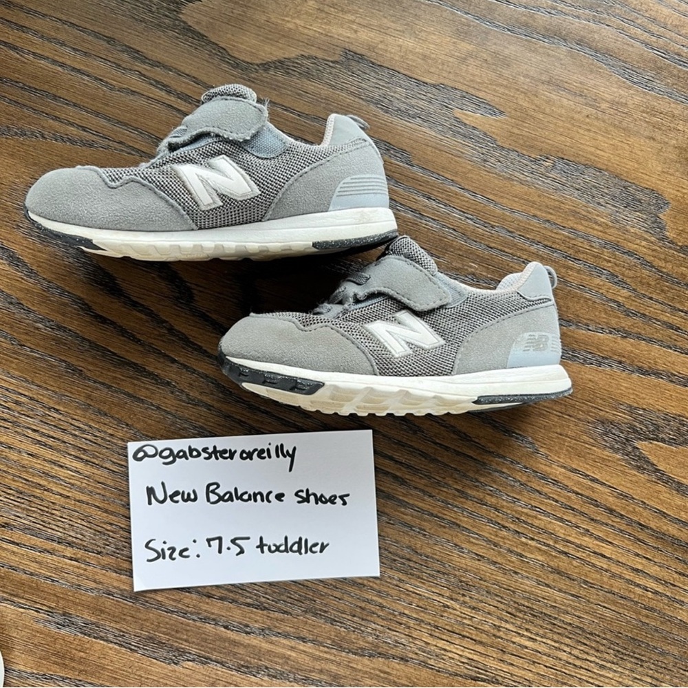 New Balance Toddler Sneakers Gray and White